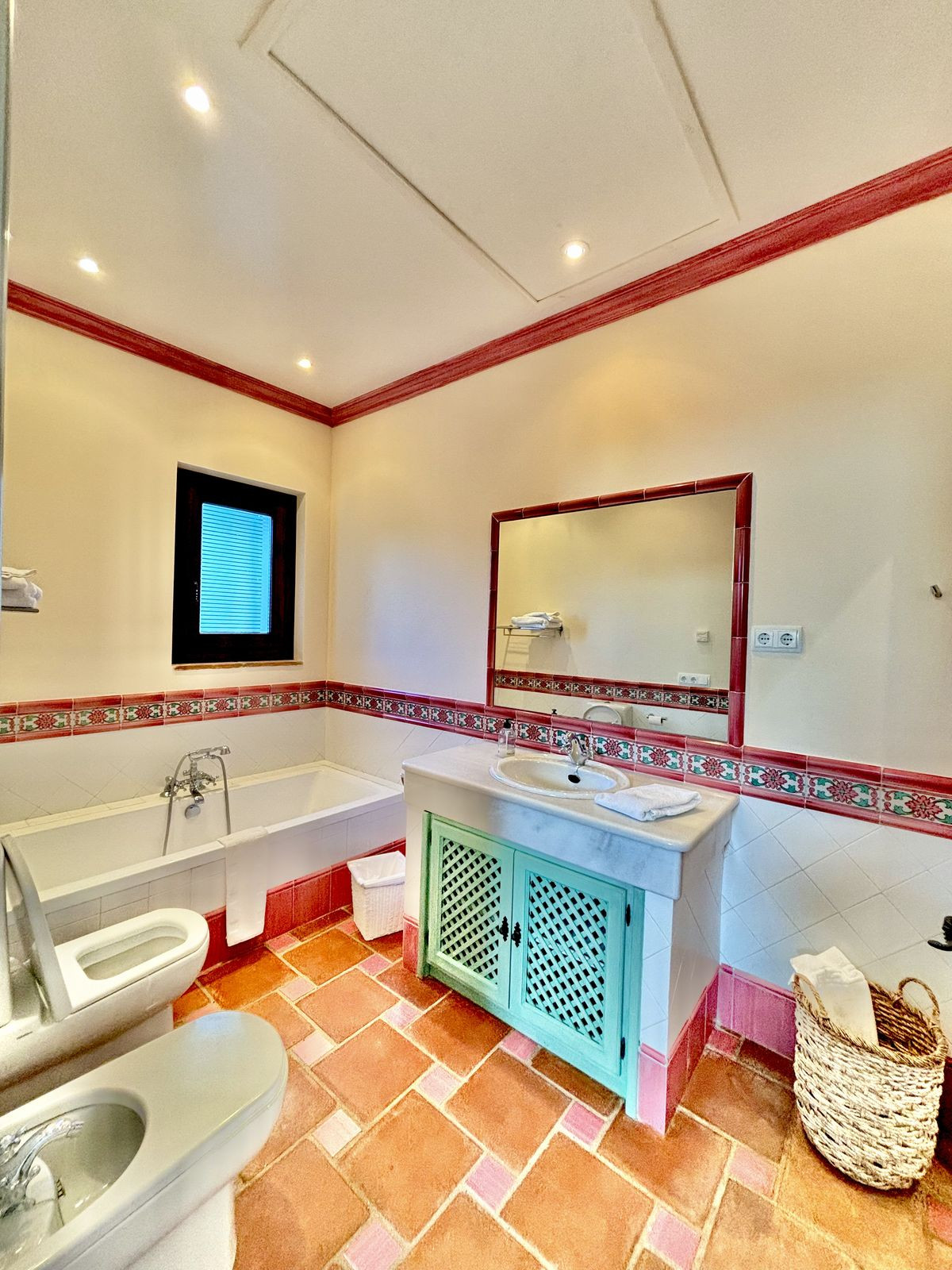 7 Bedroom Villa in Sotogrande - Photo 22