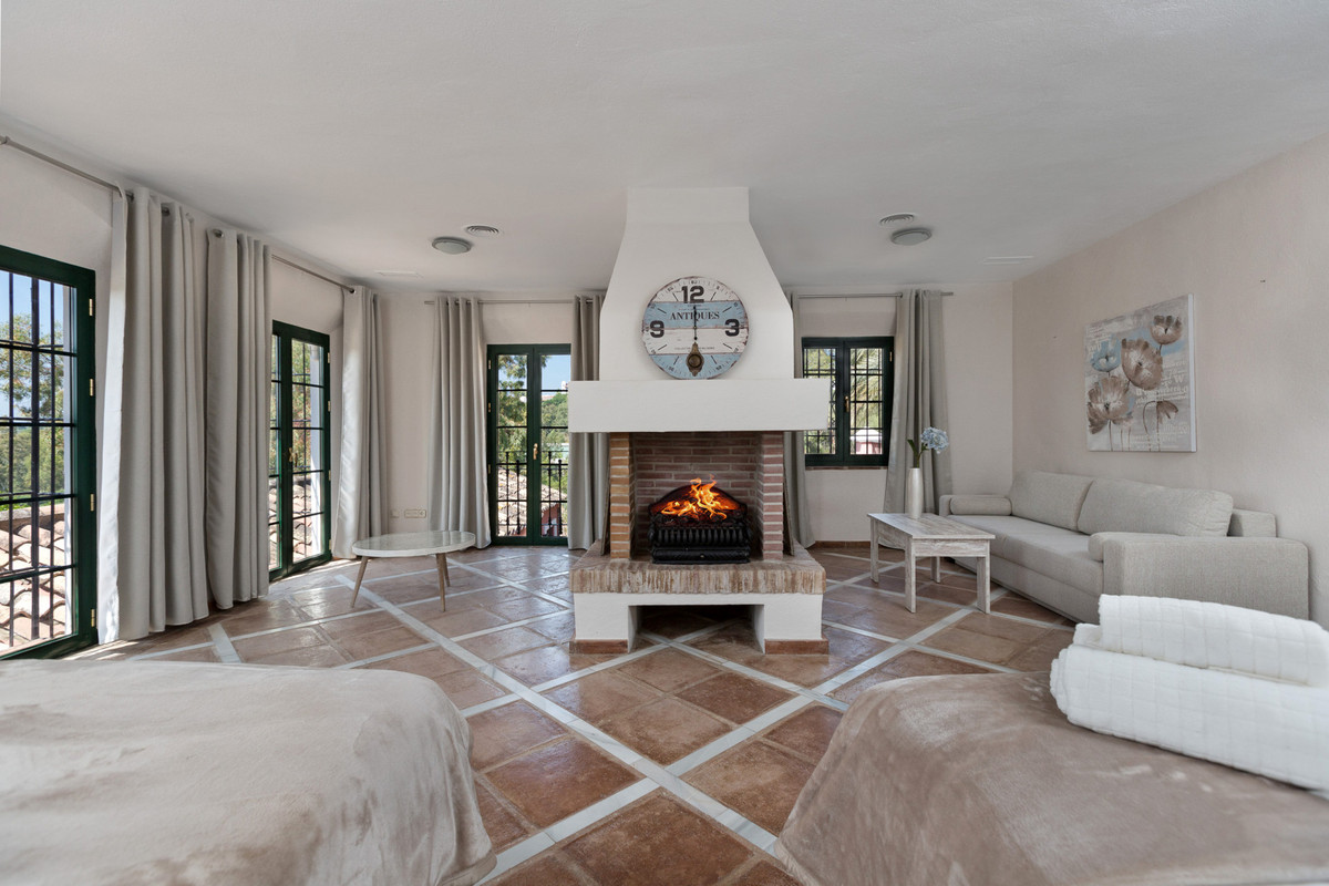 12 Bedroom Villa in Benahavís - Foto 23