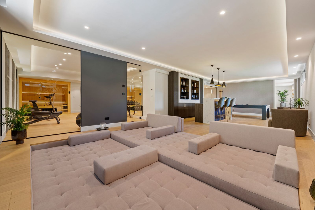 5 Bedroom Villa in Marbella - Photo 5
