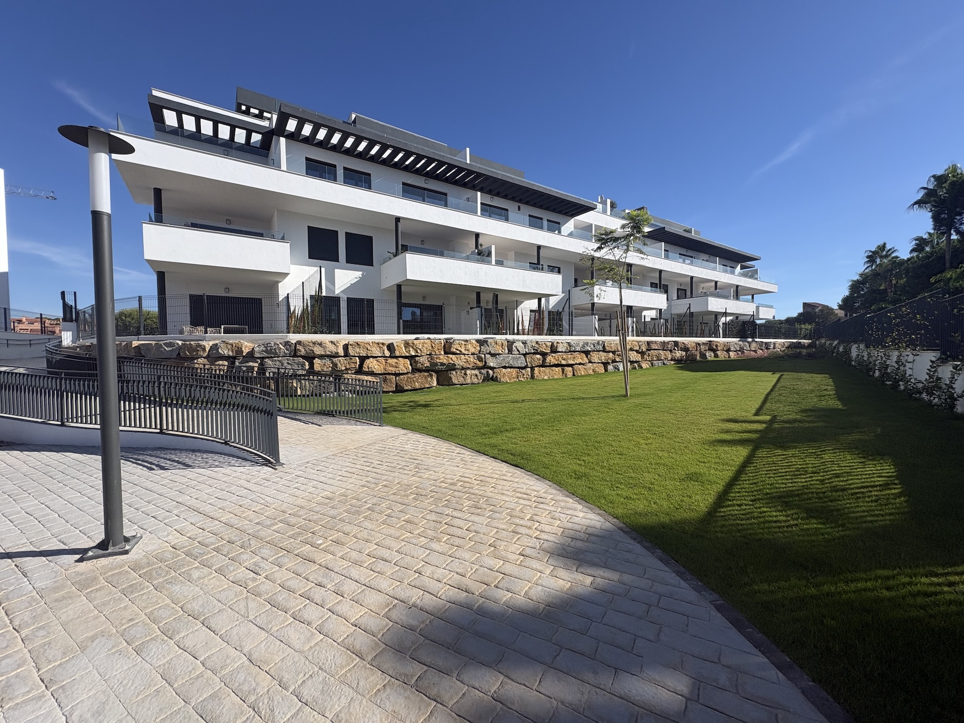 3 Bedroom Apartment in Mijas - Photo 19