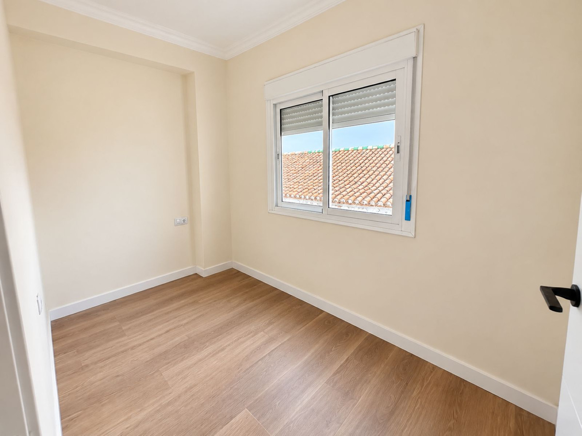 3 Bedroom Apartment in Vélez-Málaga - Photo 8
