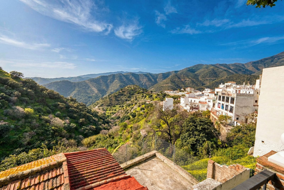4 Bedroom Villa in Istán - Photo 30