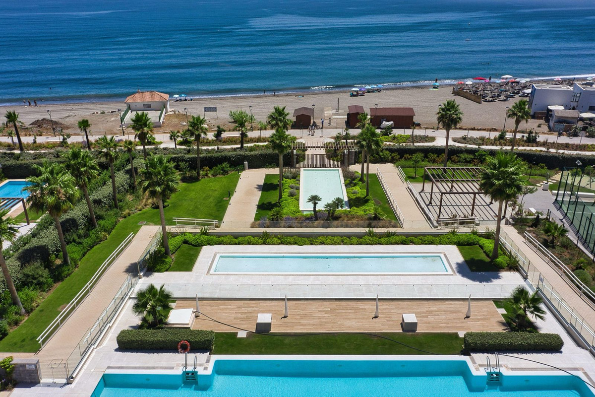 3 Bedroom Apartment in Estepona - Photo 21