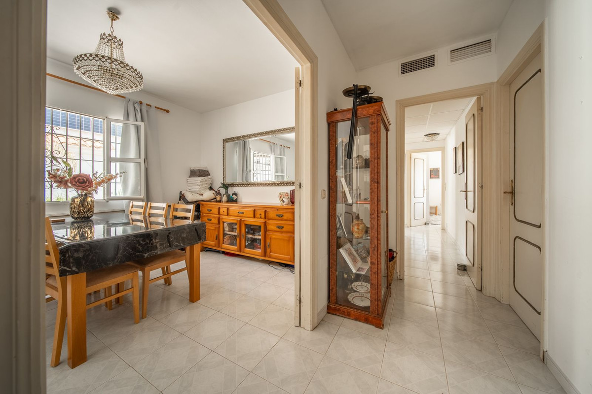 9 Bedroom Villa in Mijas - Photo 5