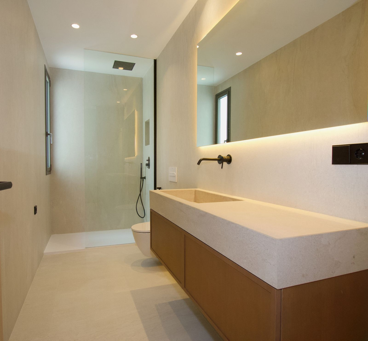 4 Bedroom Villa in Estepona - Photo 13