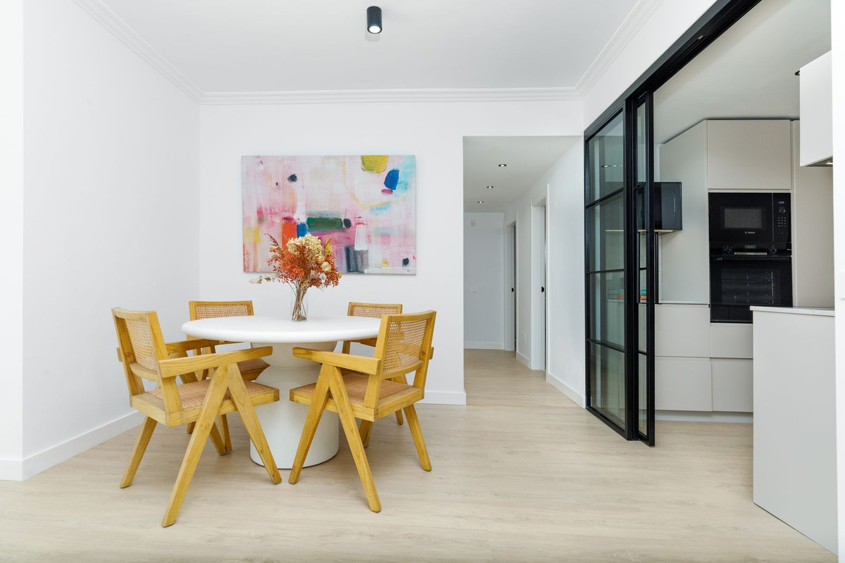 3 Bedroom Apartment in Benahavís - Photo 6