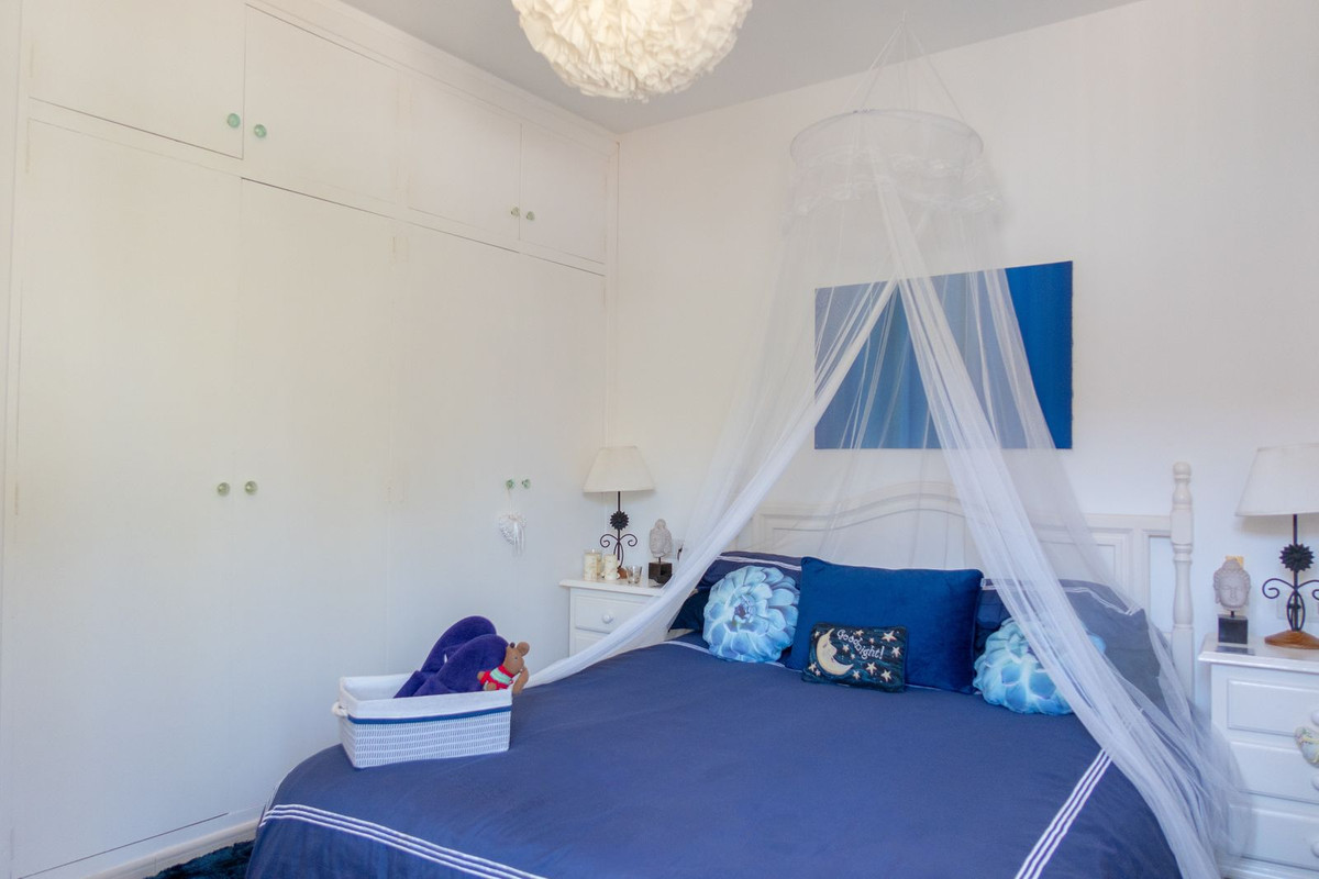 3 Bedroom Villa in Estepona - Photo 22