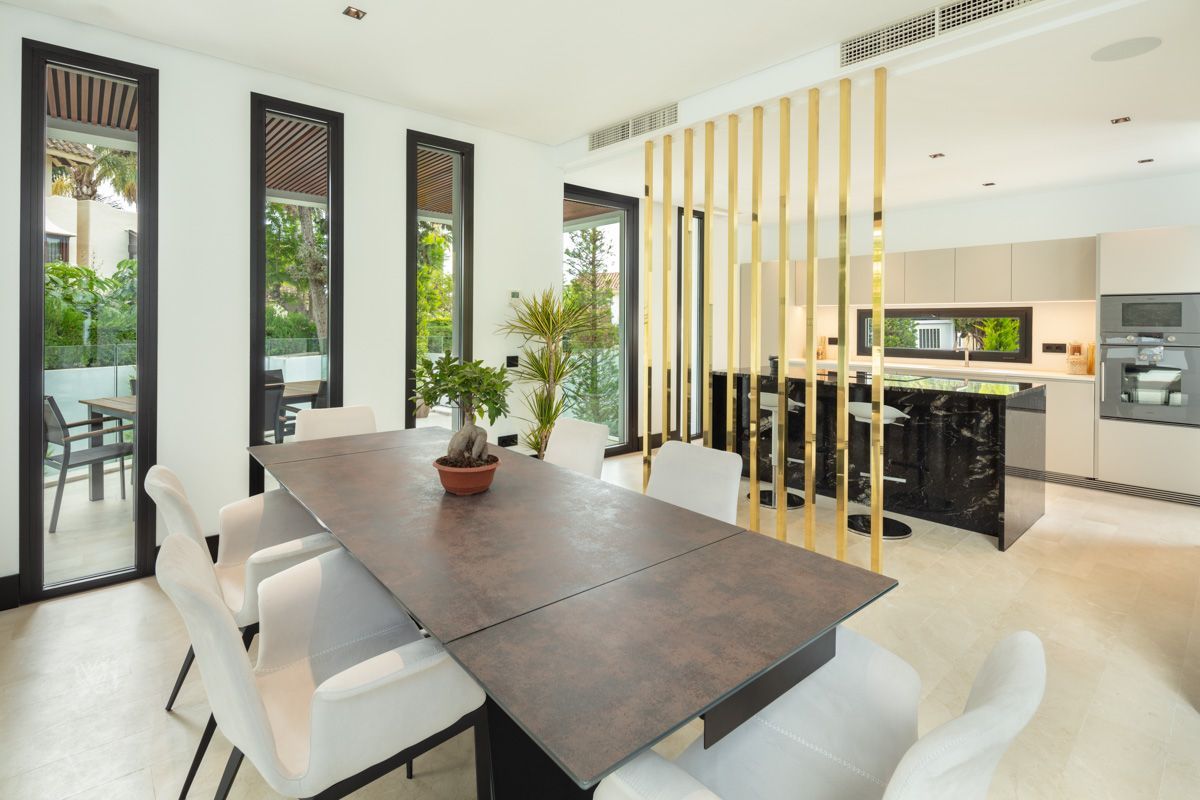 5 Bedroom Villa in Marbella - Photo 20