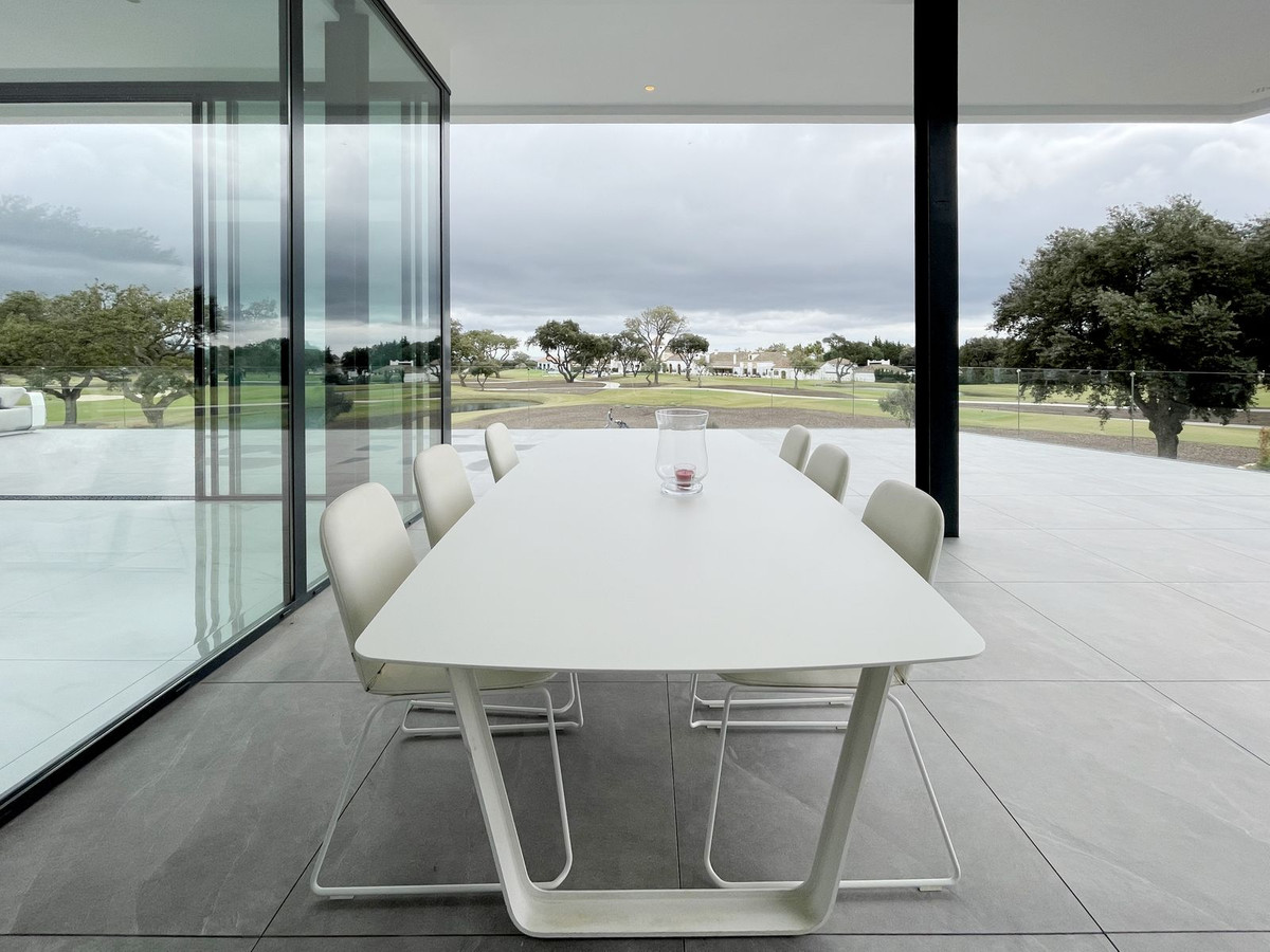 6 Bedroom Villa in San Roque - Photo 23