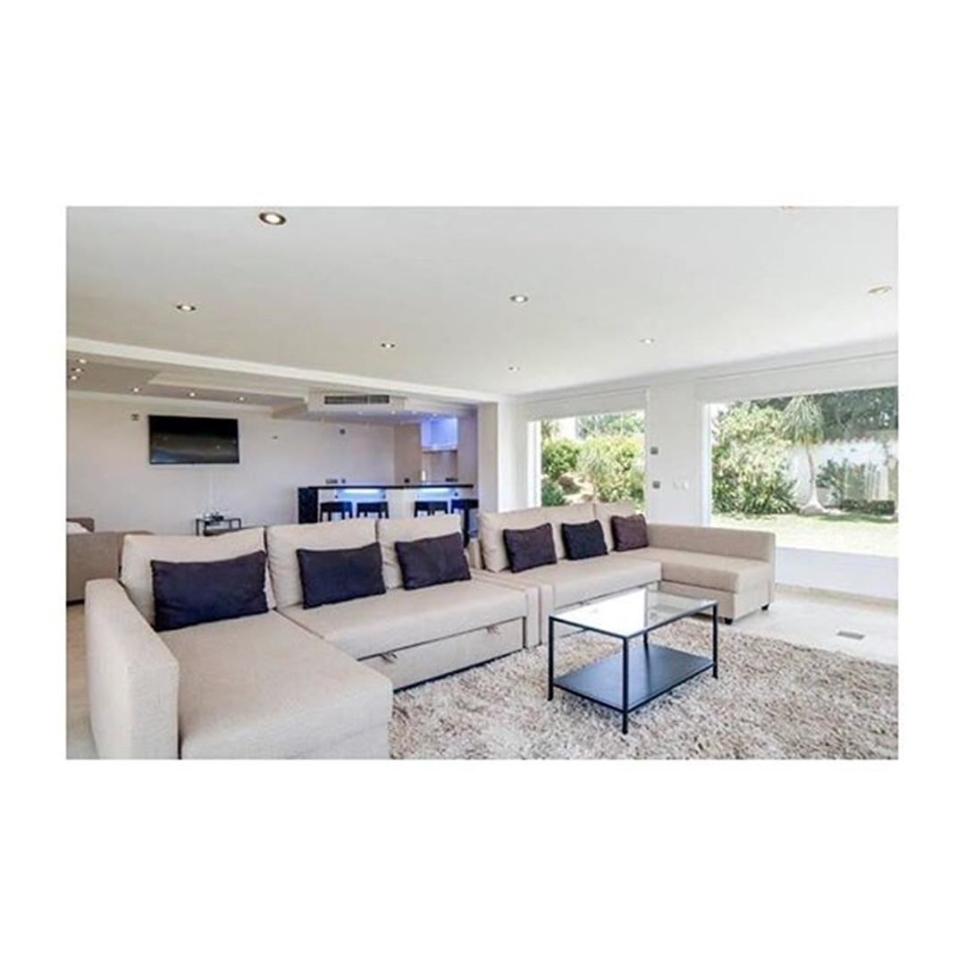8 Bedroom Villa in Marbella - Photo 11