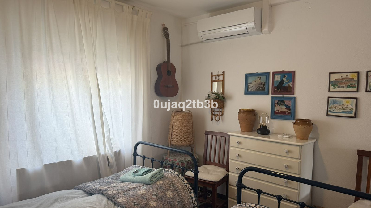 2 Bedroom Apartment in Marbella - Photo 8