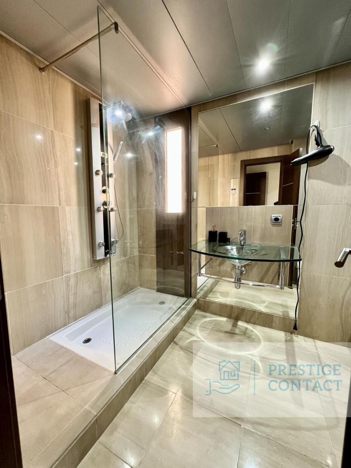 2 Bedroom Apartment in Estepona - Photo 16