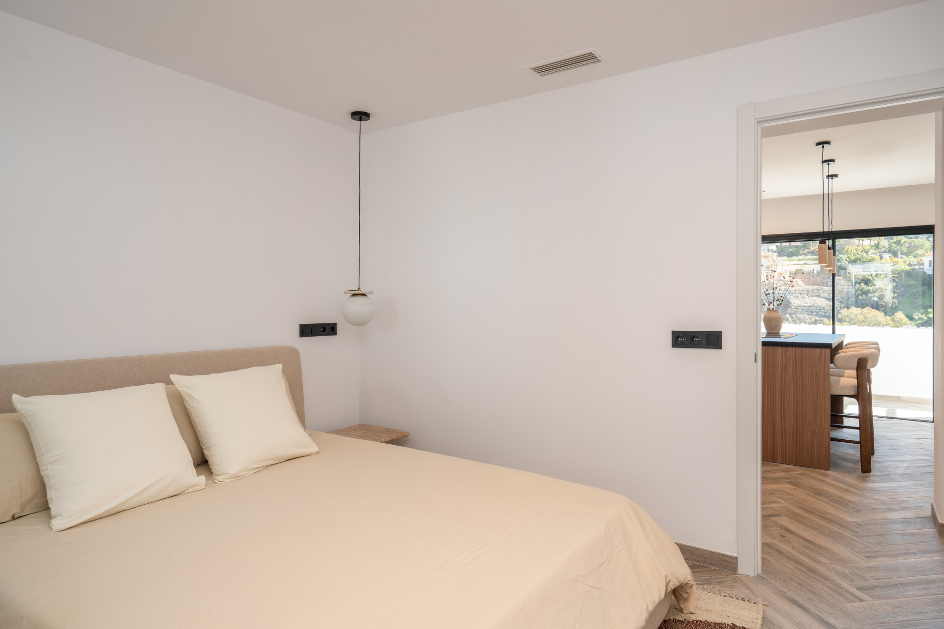 3 Bedroom Penthouse in Benahavís - Photo 27