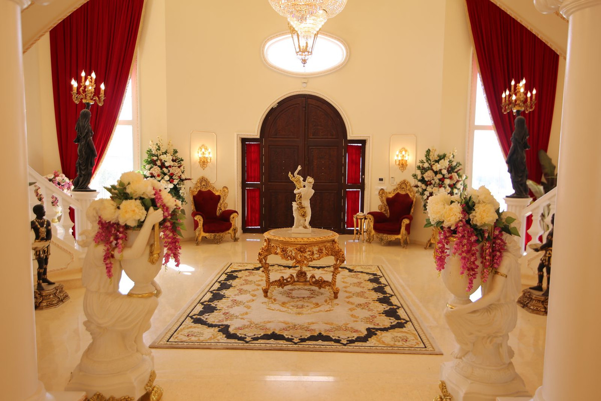 6 Bedroom Villa in Sotogrande - Photo 3