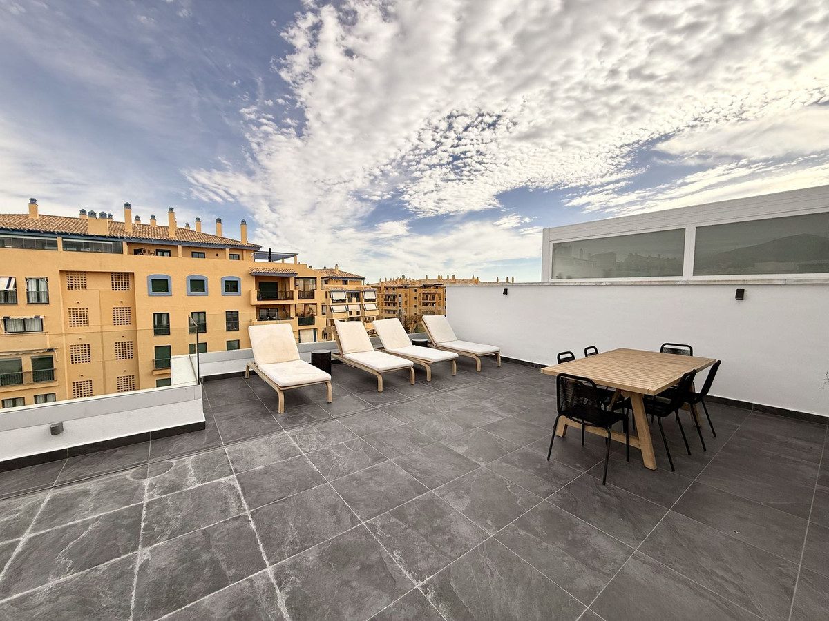 3 Bedroom Penthouse in San Pedro de Alcántara - Photo 22