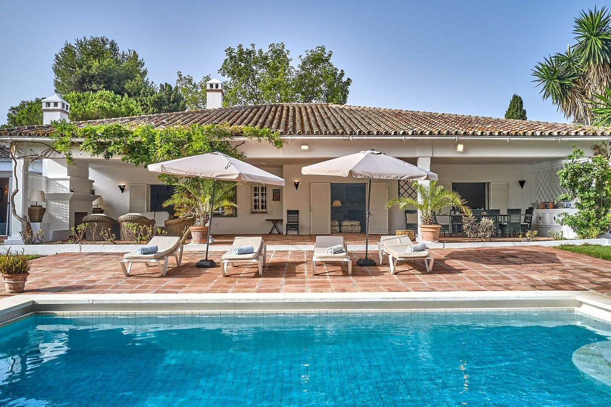 7 Bedroom Villa in San Pedro de Alcántara - Photo 14