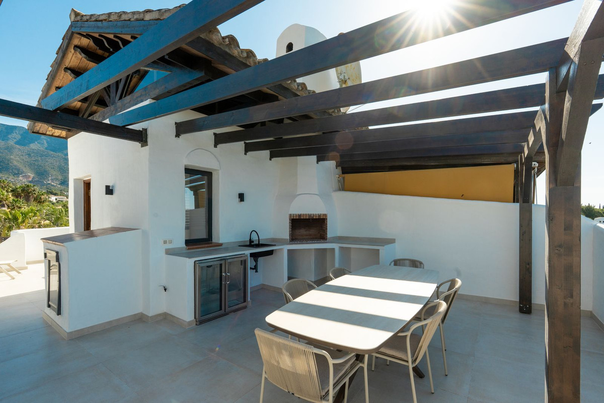 3 Bedroom Townhouse in Marbella - Photo 12