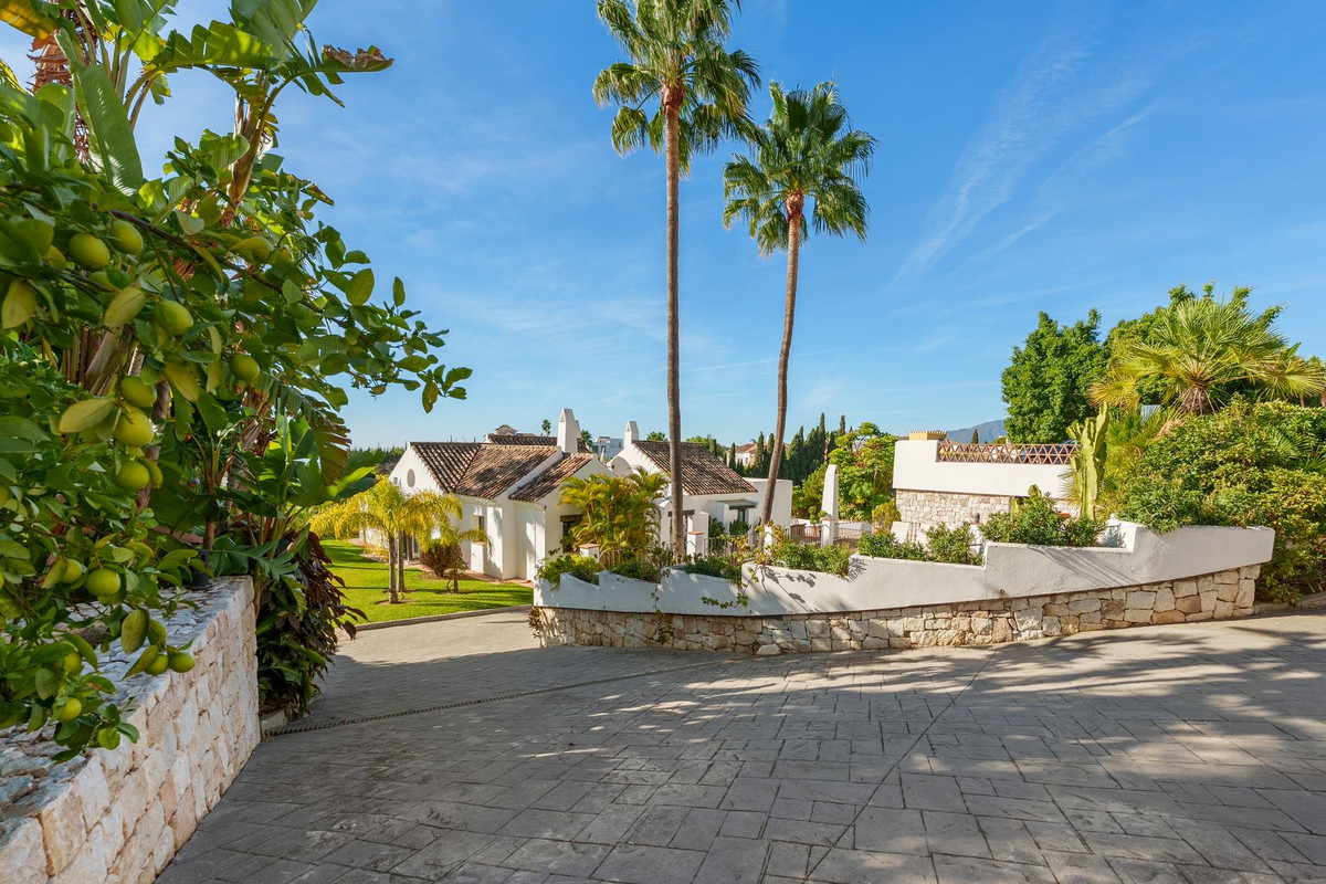 9 Bedroom Villa in Benahavís - Foto 11