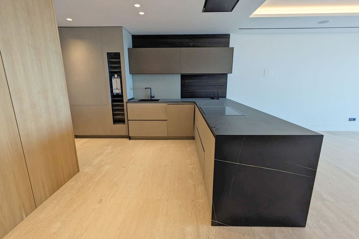 3 Bedroom Apartment in Estepona - Photo 9