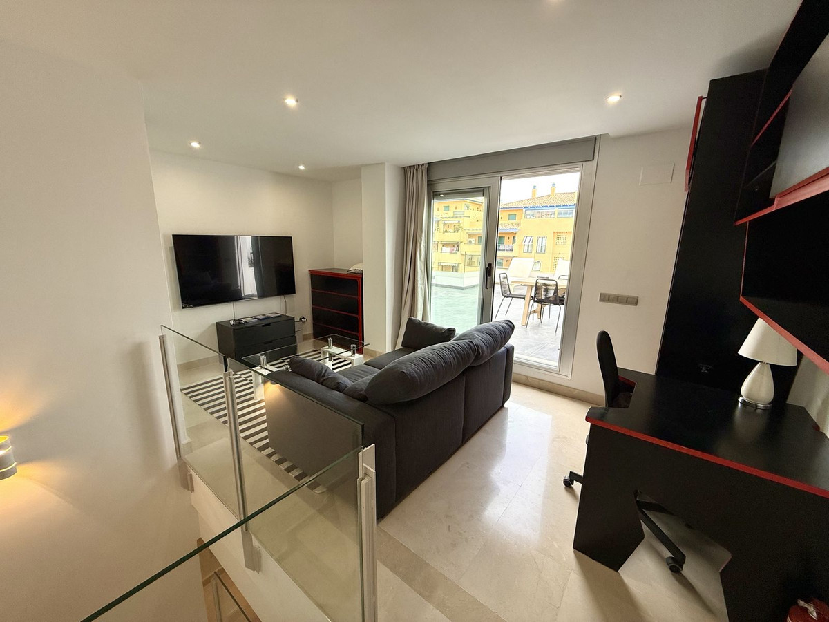 3 Bedroom Penthouse in San Pedro de Alcántara - Photo 28