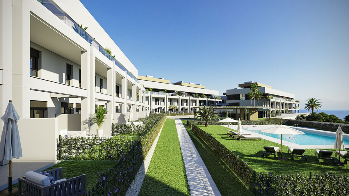 3 Bedroom Apartment in Estepona - Photo 9