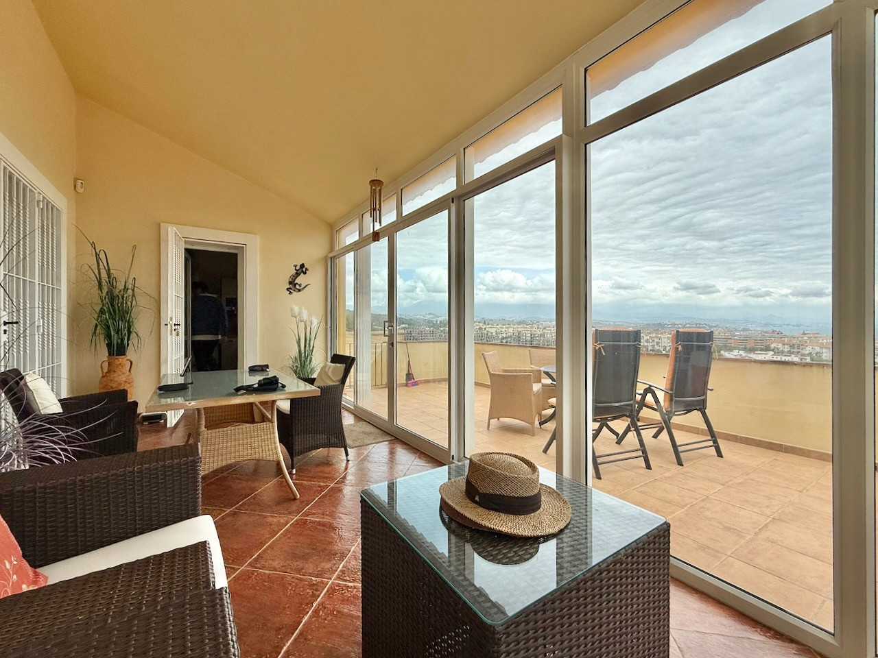 5 Bedroom Villa in La Duquesa - Photo 8