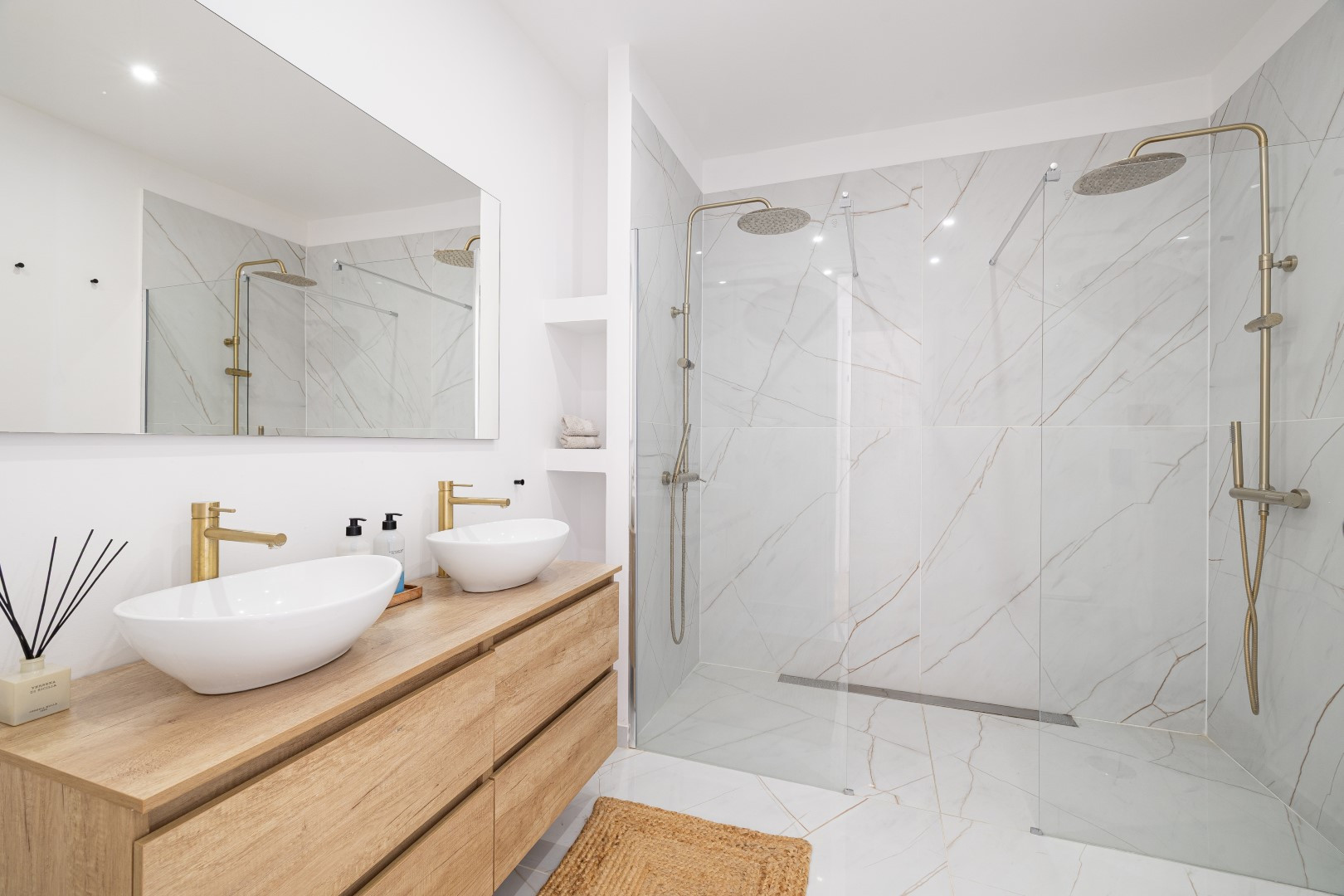Piso de 3 dormitorios con piscina en Málaga – Foto 25