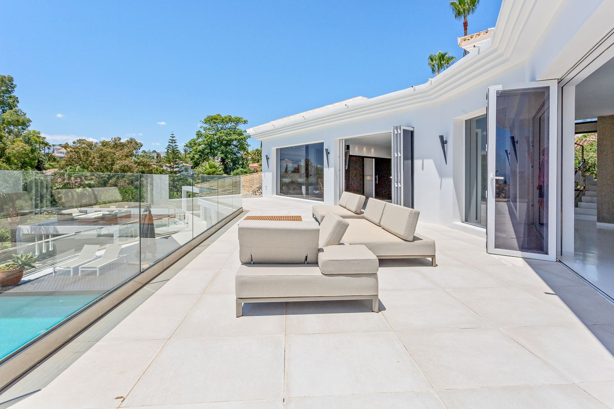 7 Bedroom Villa in Marbella - Photo 51