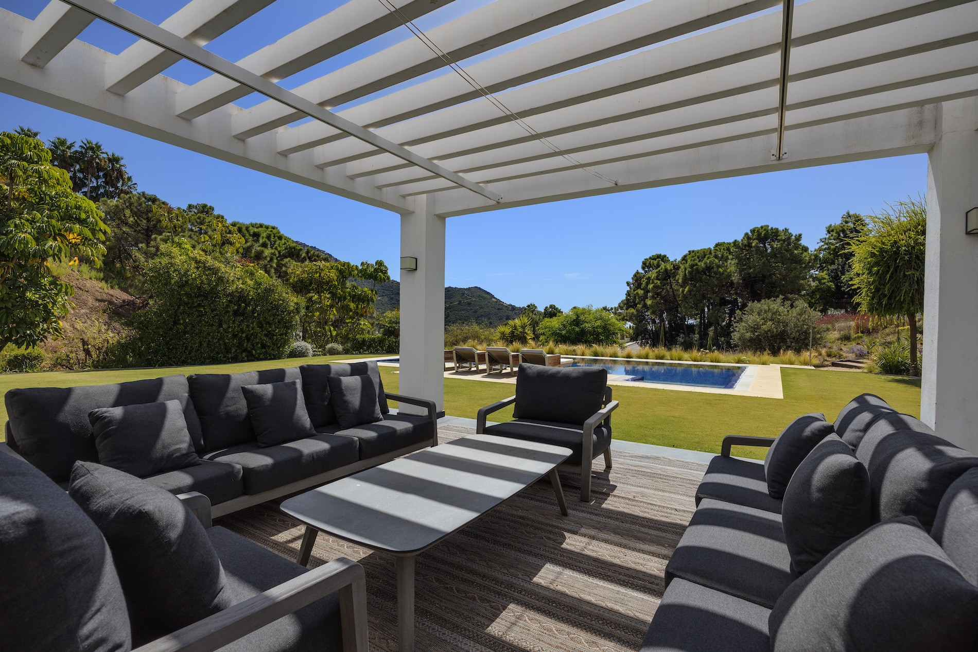 4 Bedroom Villa in Benahavís - Фото 3