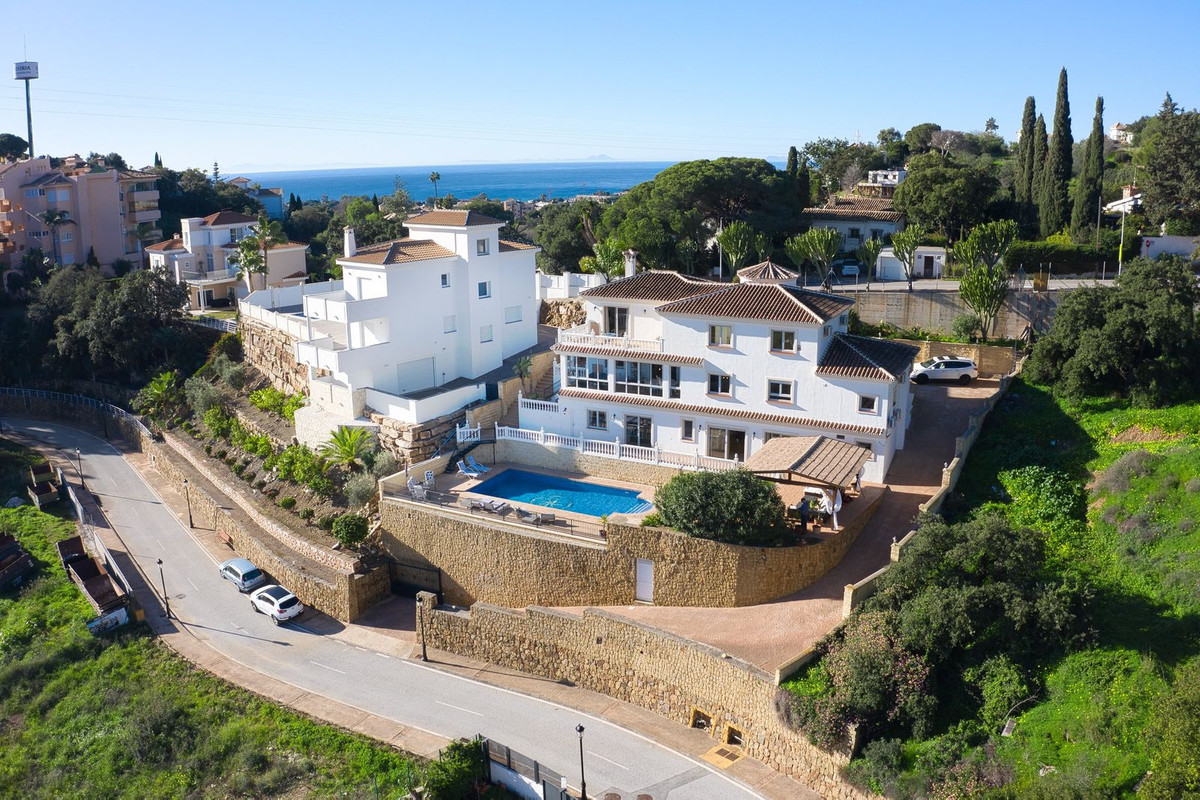 8 Bedroom Villa in Marbella