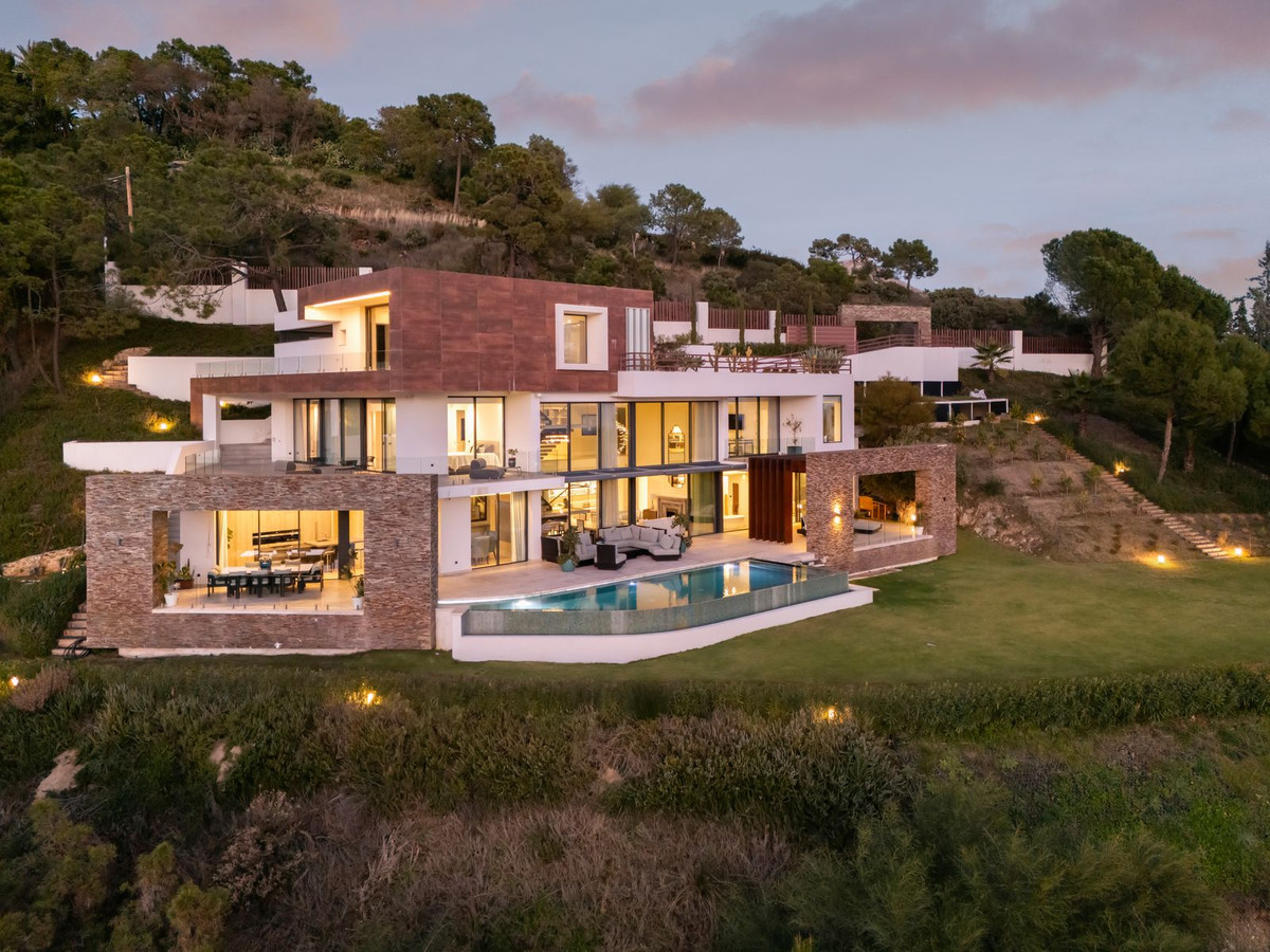 Villa in Benahavis