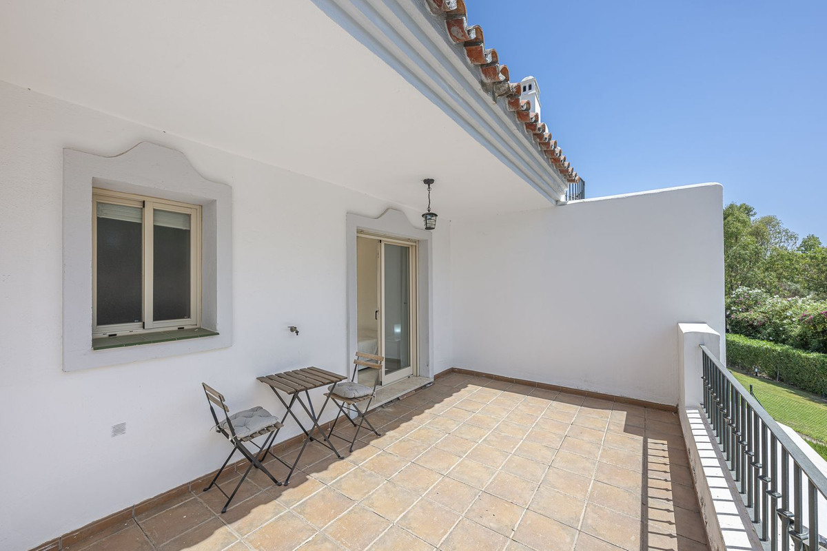 4 Bedroom Townhouse in Marbella - Photo 25