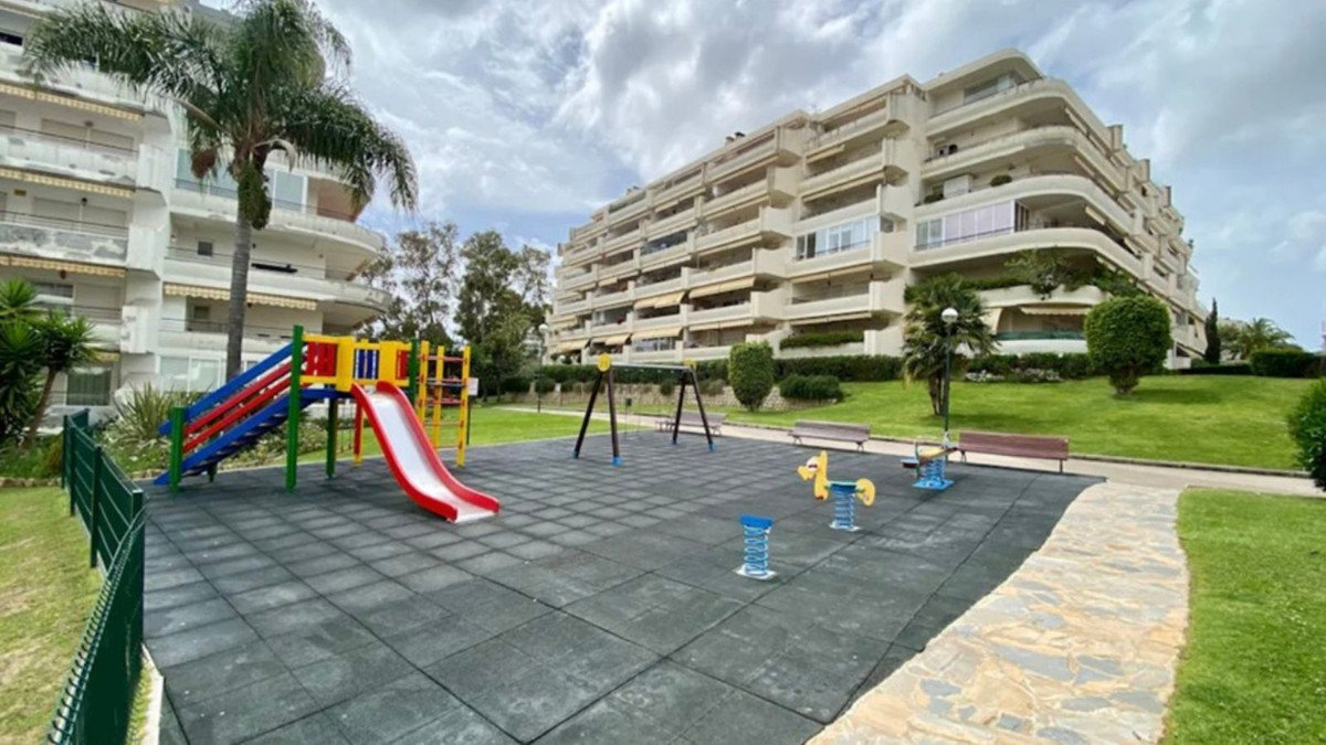 3 Bedroom Apartment in San Pedro de Alcántara - Photo 15