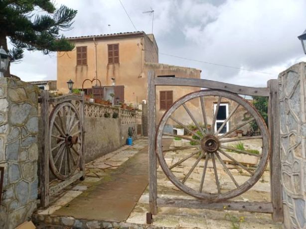 Country house in Portocolom