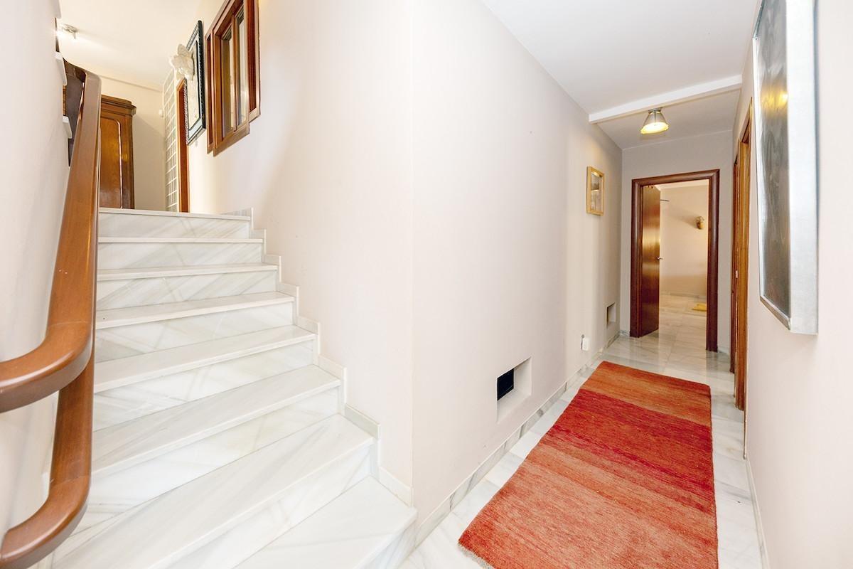 7 Bedroom Villa in Marbella - Photo 19