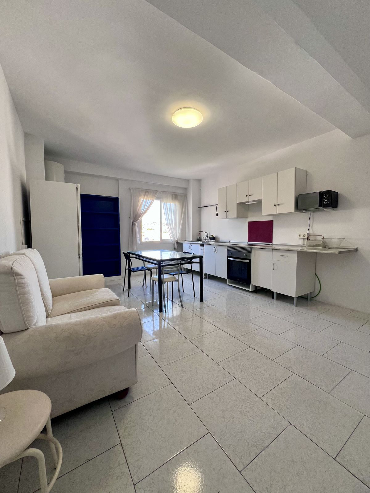 3 Bedroom Apartment in Marbella - Photo 14