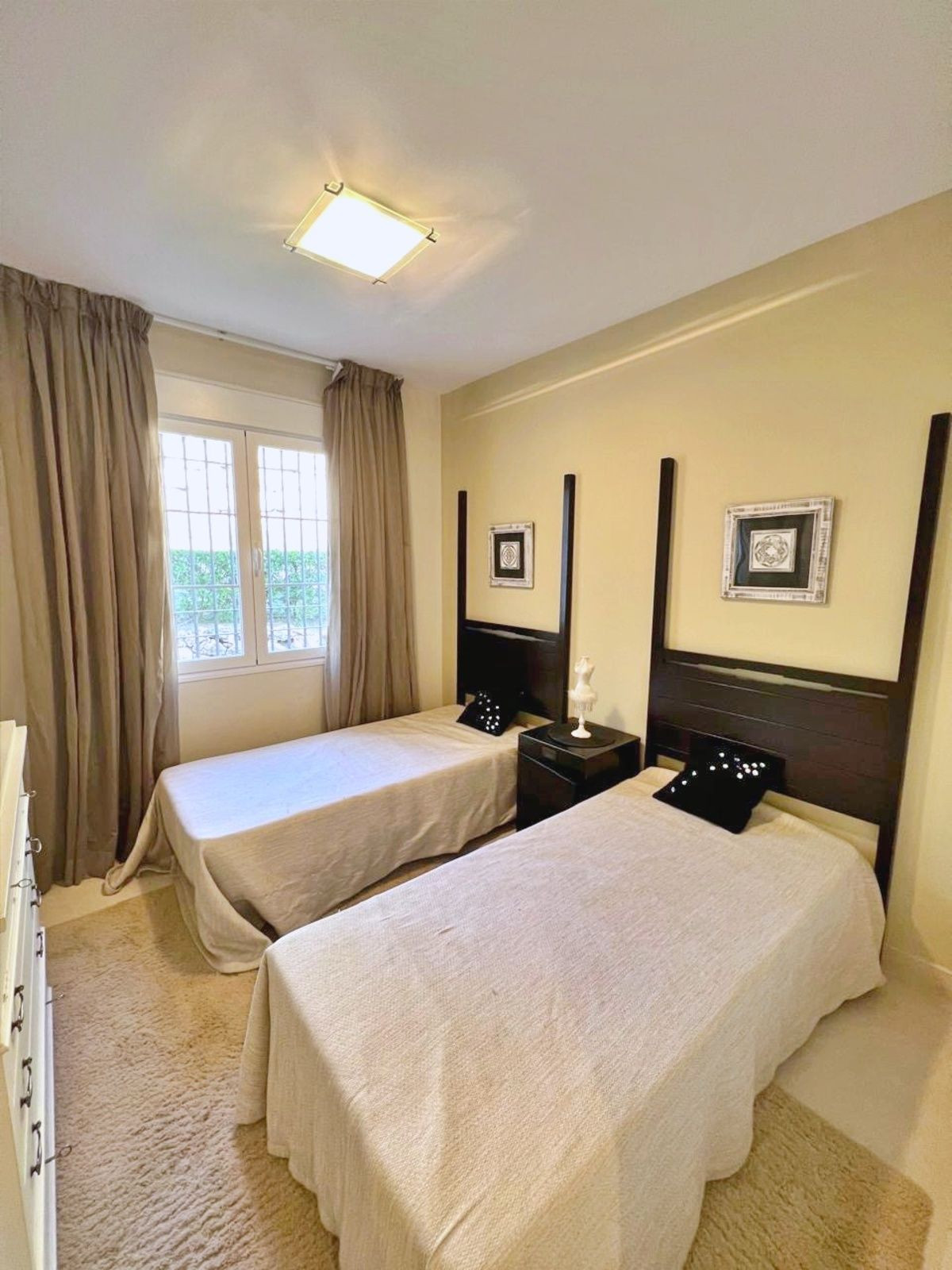 3 Bedroom Apartment in Benahavís - Photo 22