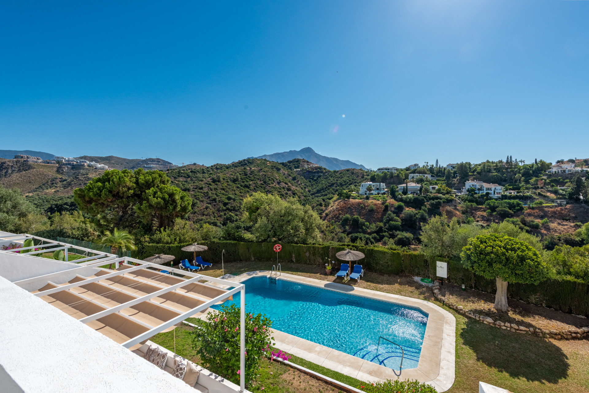 3 Bedroom Apartment in Benahavís - Foto 15