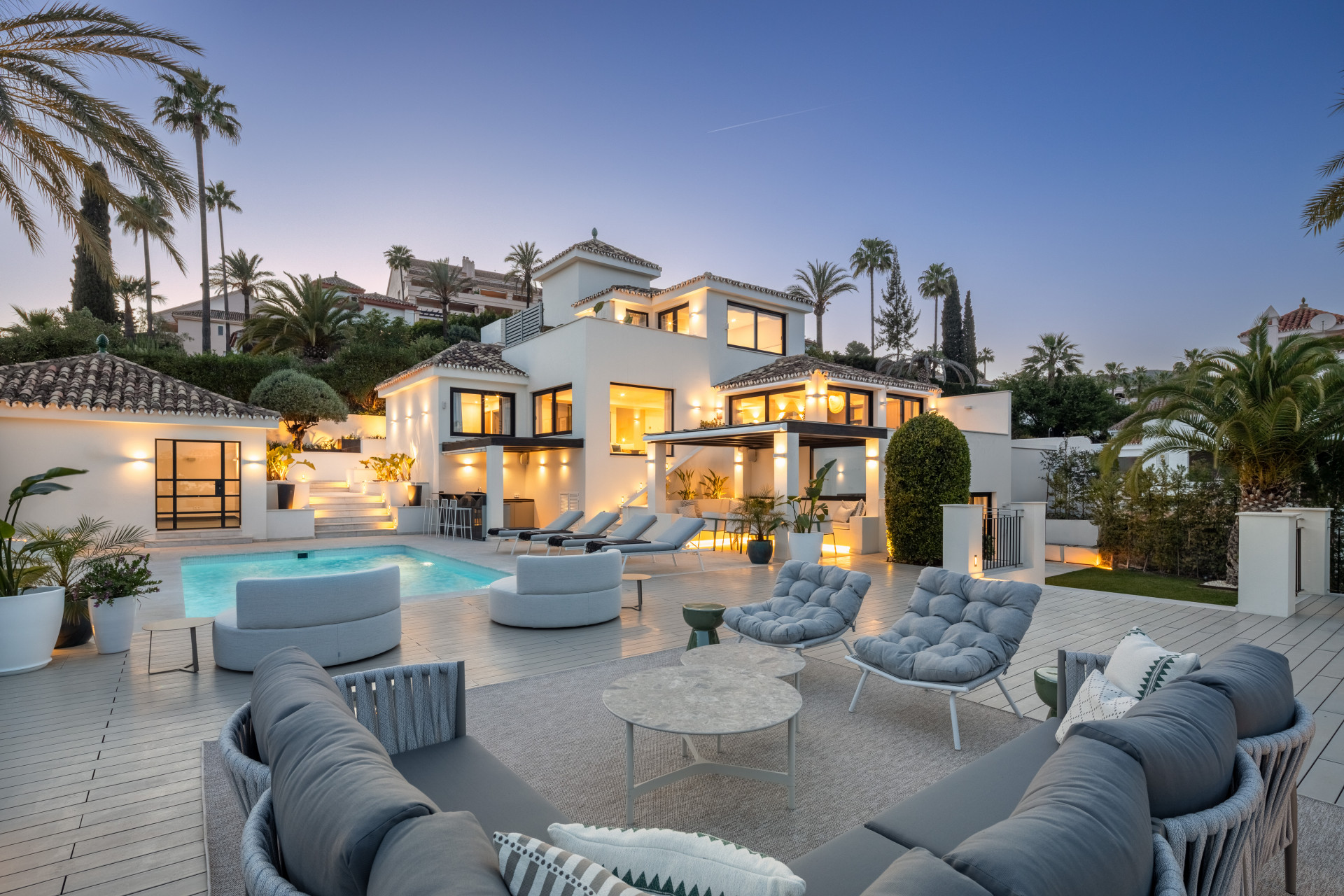 Villa in Nueva Andalucia