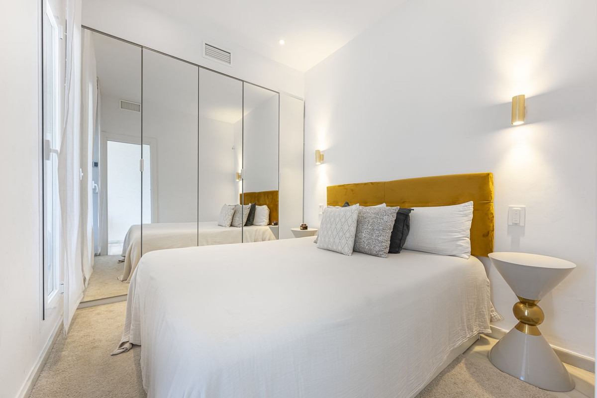 2 Bedroom Apartment in Marbella - Photo 13