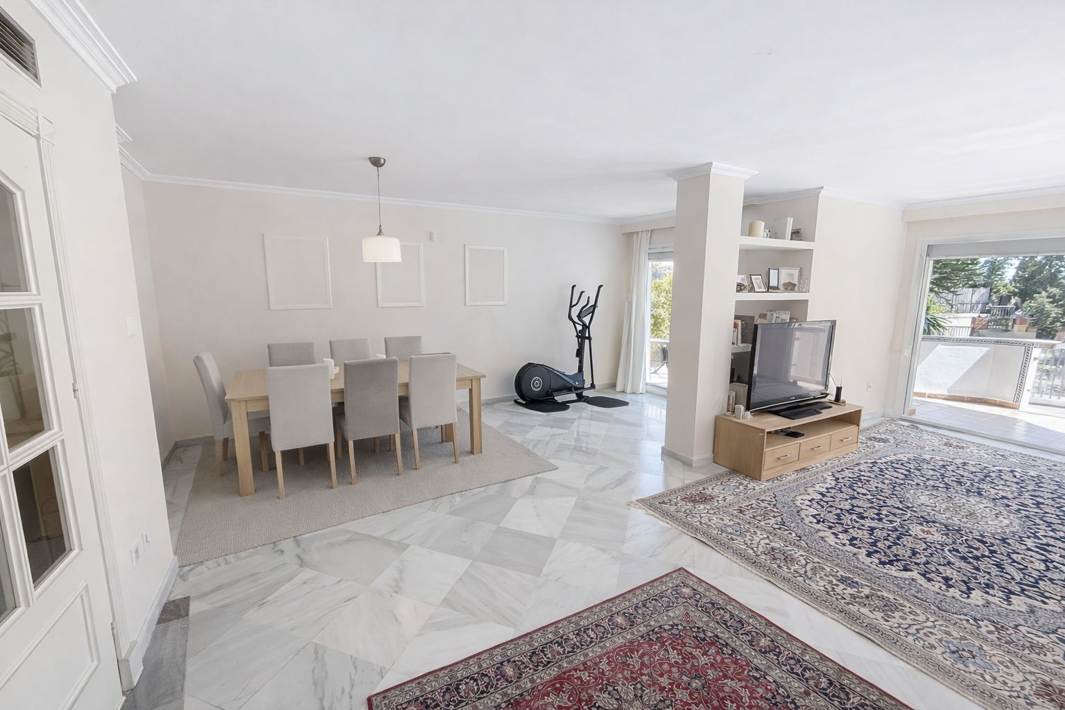 4 Bedroom Apartment in Mijas - Photo 5