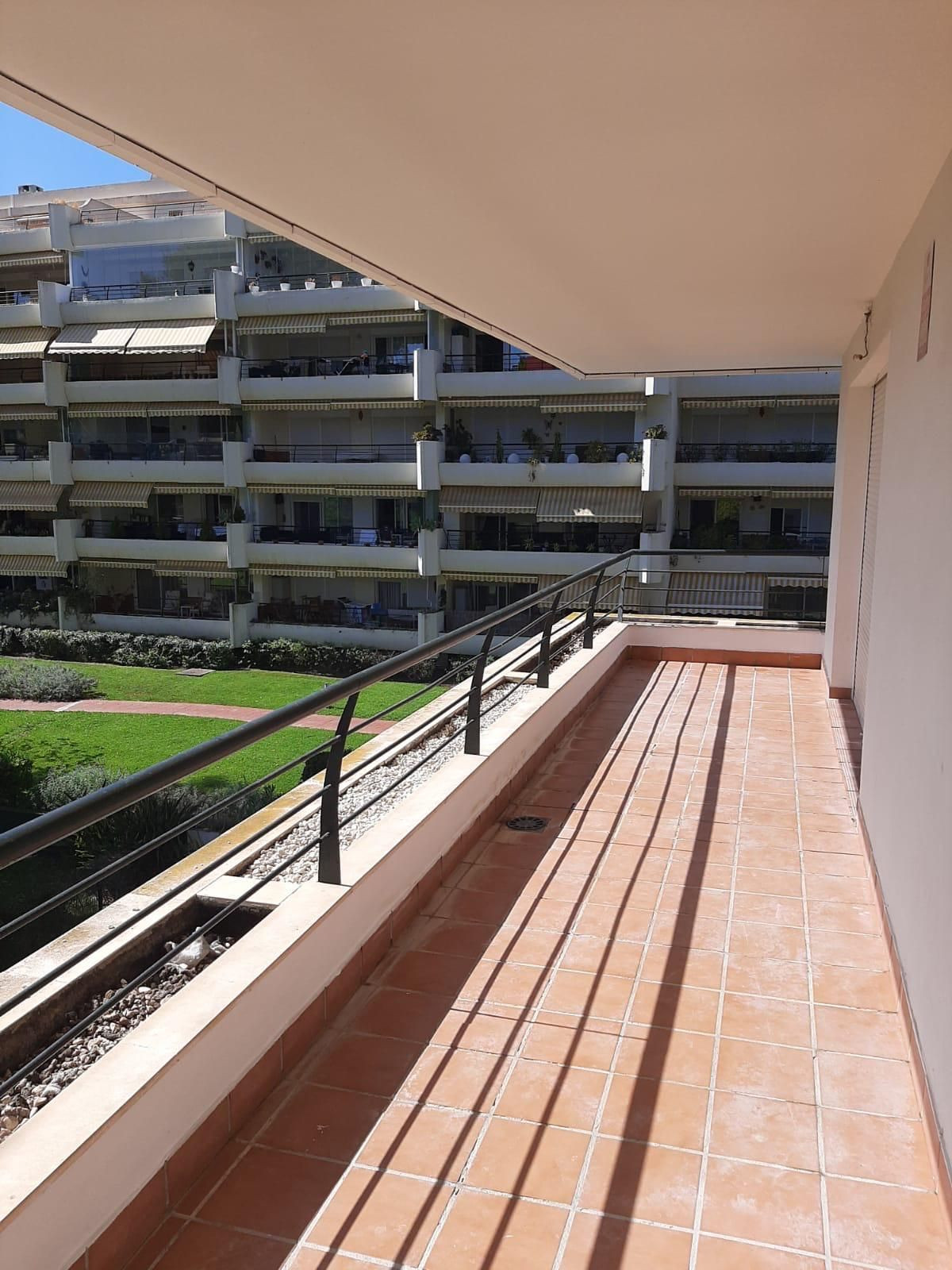 3 Bedroom Apartment in San Pedro de Alcántara - Photo 23