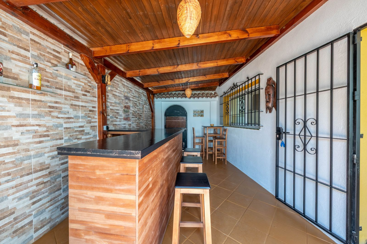 4 Bedroom Villa in Monda - Photo 39