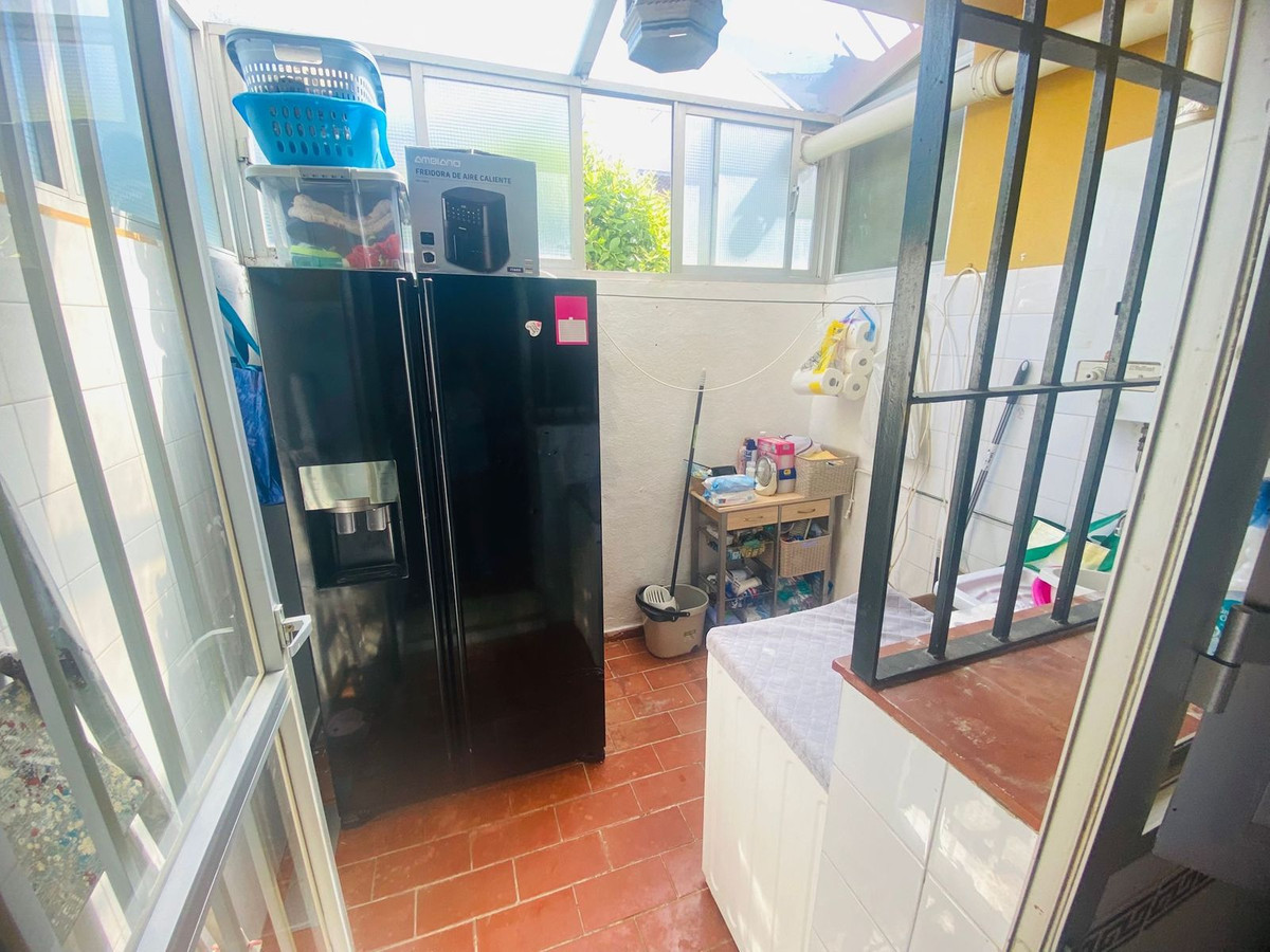 3 Bedroom Townhouse in Estepona - Foto 8