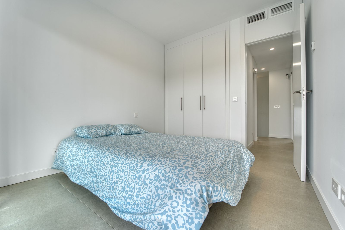 3 Bedroom Townhouse in Estepona - Фото 12
