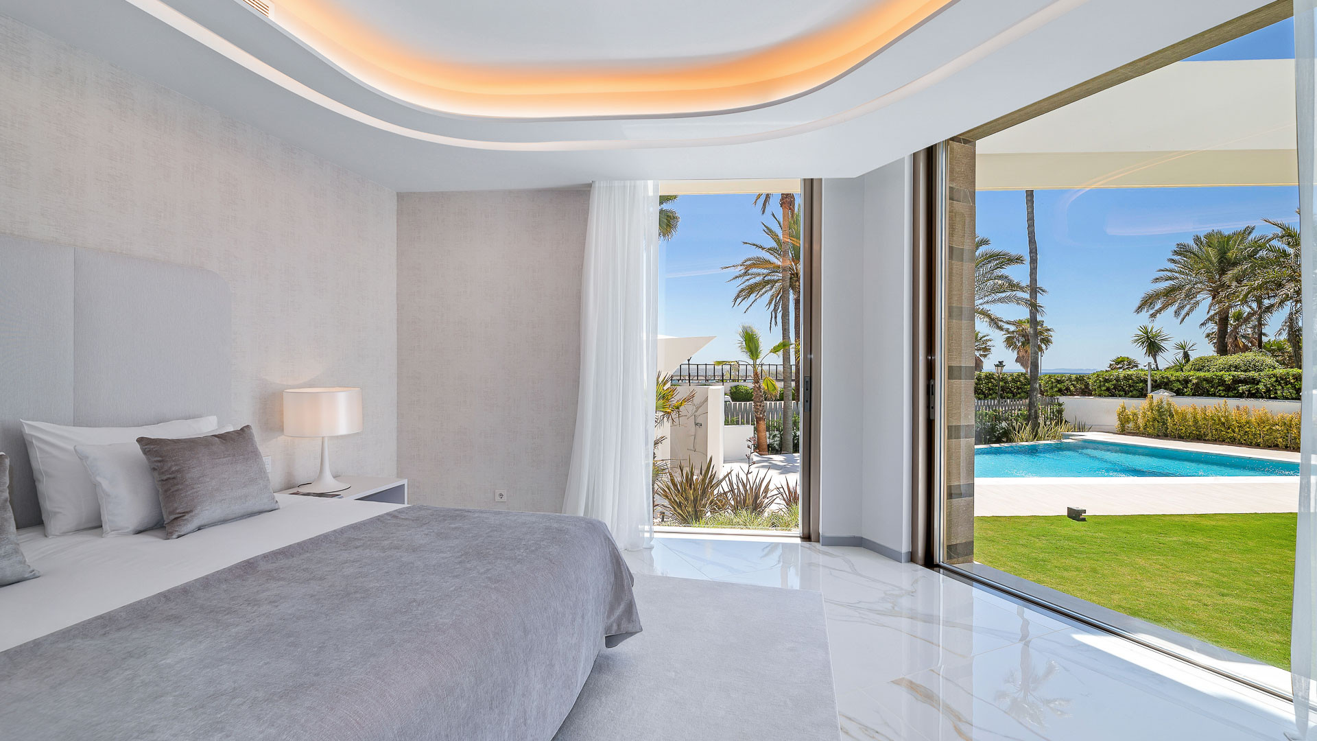 6 Bedroom Villa in Marbella - Photo 27