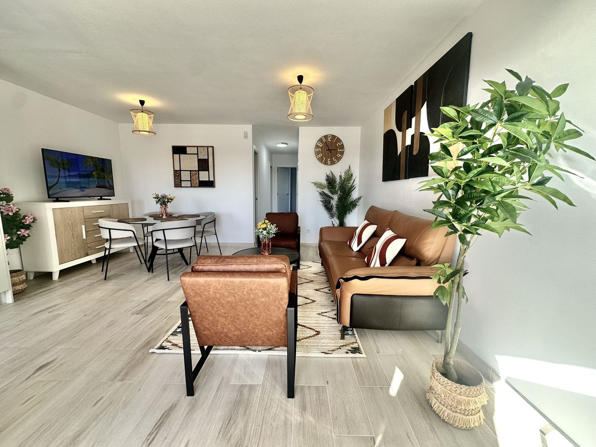 2 Bedroom Apartment in Mijas - Photo 4