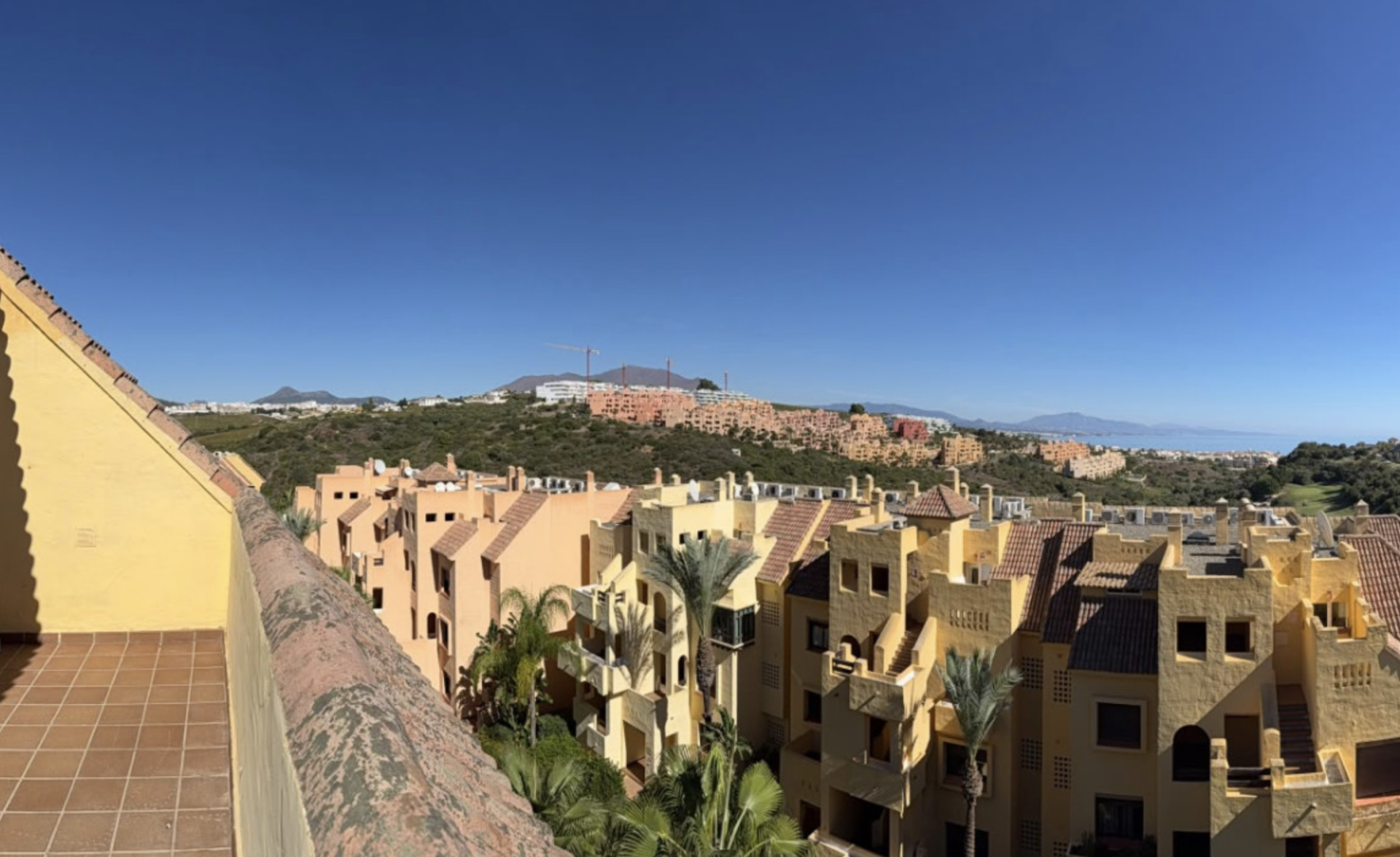 Piso de 2 dormitorios con piscina en Málaga – Foto 19