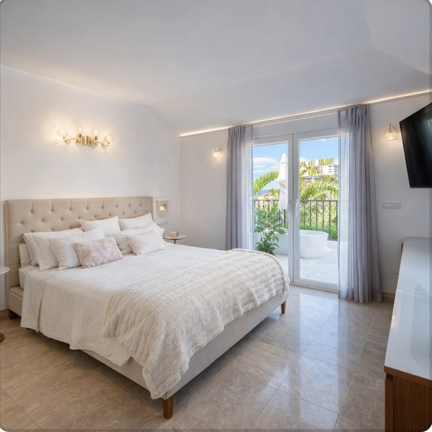 4 Bedroom Villa in Estepona - Photo 9
