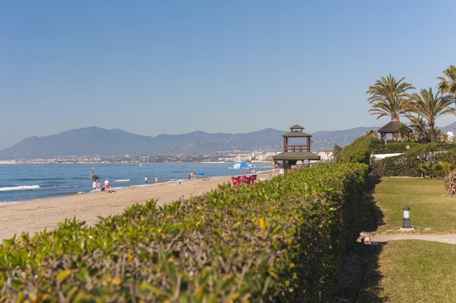 2 Bedroom Apartment in Marbella - Photo 8